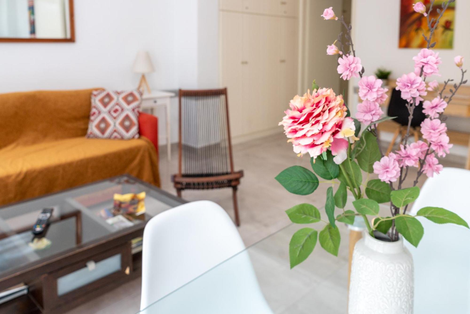Psiri Gem: Historic Center Apartment with Balcony Athens Exterior photo
